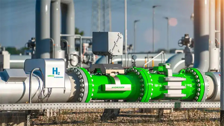 Green hydrogen pipeline components and equipment in an industrial facility